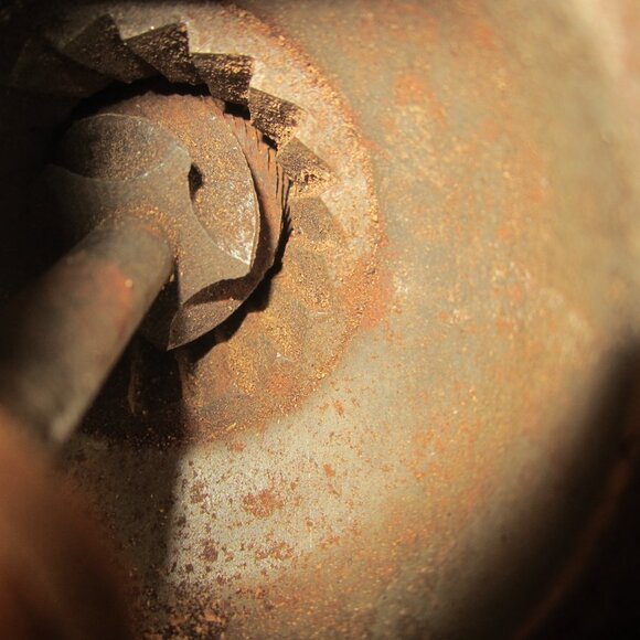 VTG BG COFFEE/PEPPER GRINDER WOOD BARREL W/METAL - Picture 5 of 8